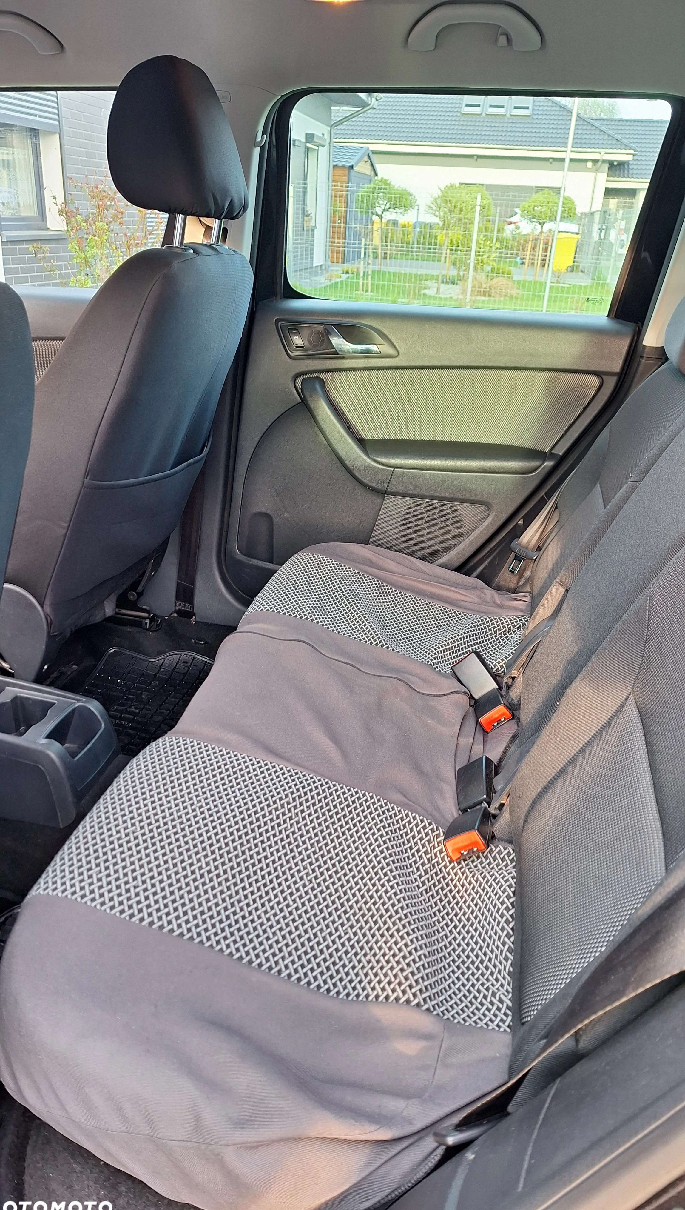 Skoda Yeti cena 28500 przebieg: 259500, rok produkcji 2012 z Słupsk małe 137
